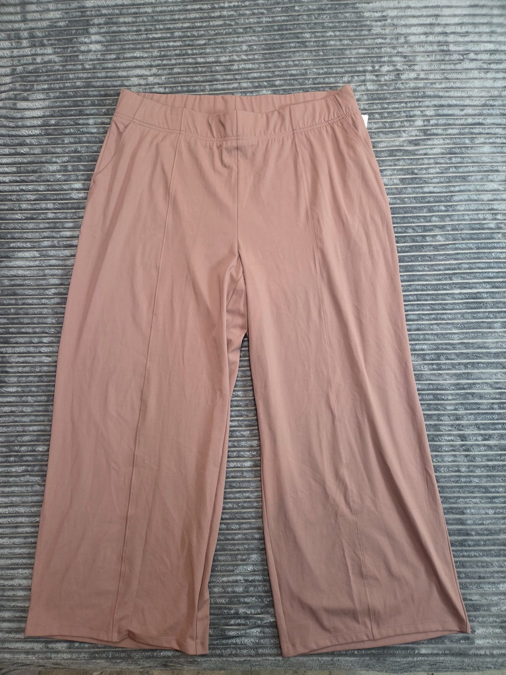 Old Navy Pleated Wide-Leg Pants in Dusty Pink
